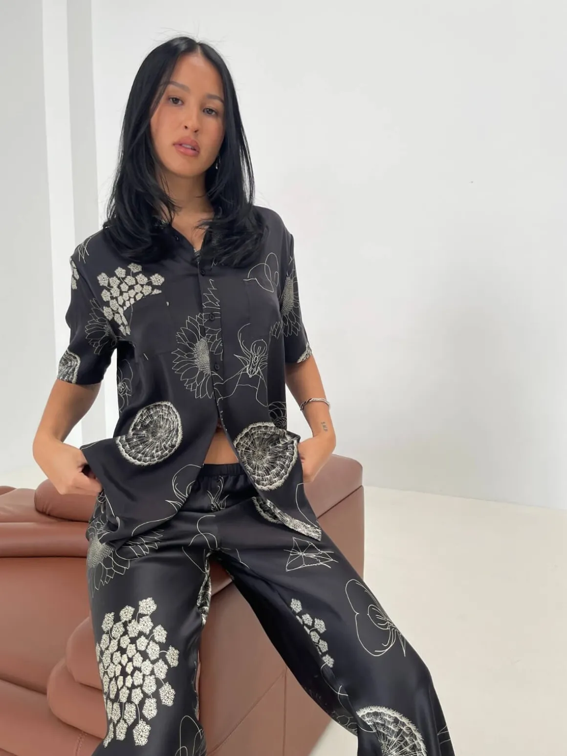 Short Sleeve Boyfriend Shirt Fibonacci - Black